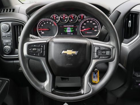 Used 2022 Chevrolet Silverado 2500 Custom w/ Custom Value Package image 20