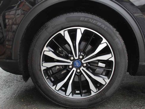 Used 2021 Ford Escape SE w/ SE Sport Appearance Package AWD/4WD image 30