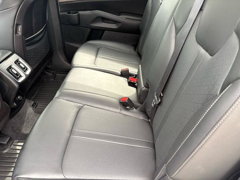 Used 2022 Kia Sorento S AWD/4WD image 32