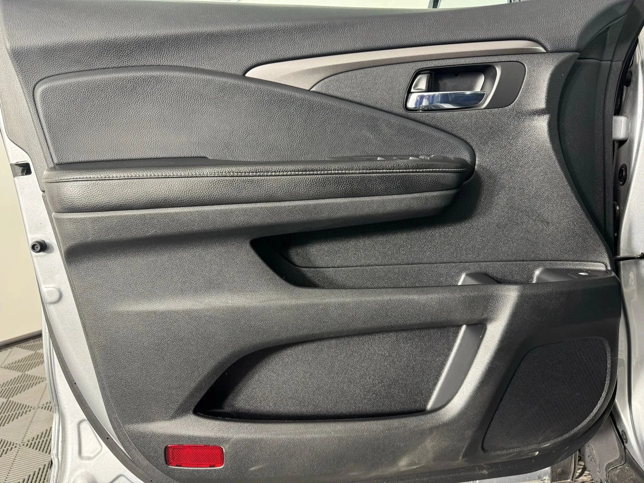 Used 2019 Honda Ridgeline RTL-T image 38