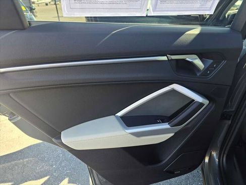 Certified 2025 Audi Q3 2.0T Premium Plus w/ Premium Plus Package image 19