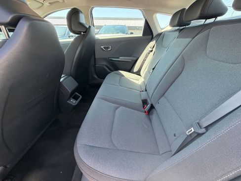 Used 2025 Kia K4 FWD image 24
