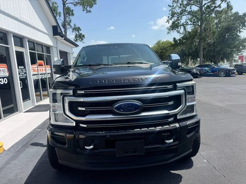 Used 2020 Ford F250 Platinum w/ FX4 Off-Road Package AWD/4WD image 3