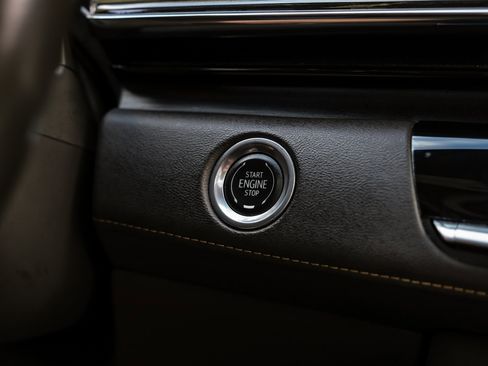 Used 2021 Cadillac Escalade ESV Sport w/ Driver Assist Tech Package image 18