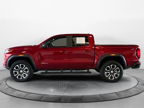 Certified 2024 GMC Canyon AT4 w/ AT4 Premium Package AWD/4WD image 4