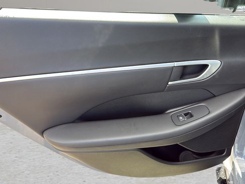 Used 2024 Hyundai Sonata SEL FWD image 13