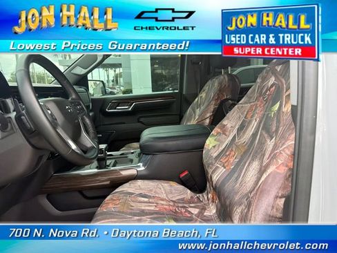 Used 2024 Chevrolet Silverado 1500 LT Trail Boss w/ Convenience Package II AWD/4WD image 18