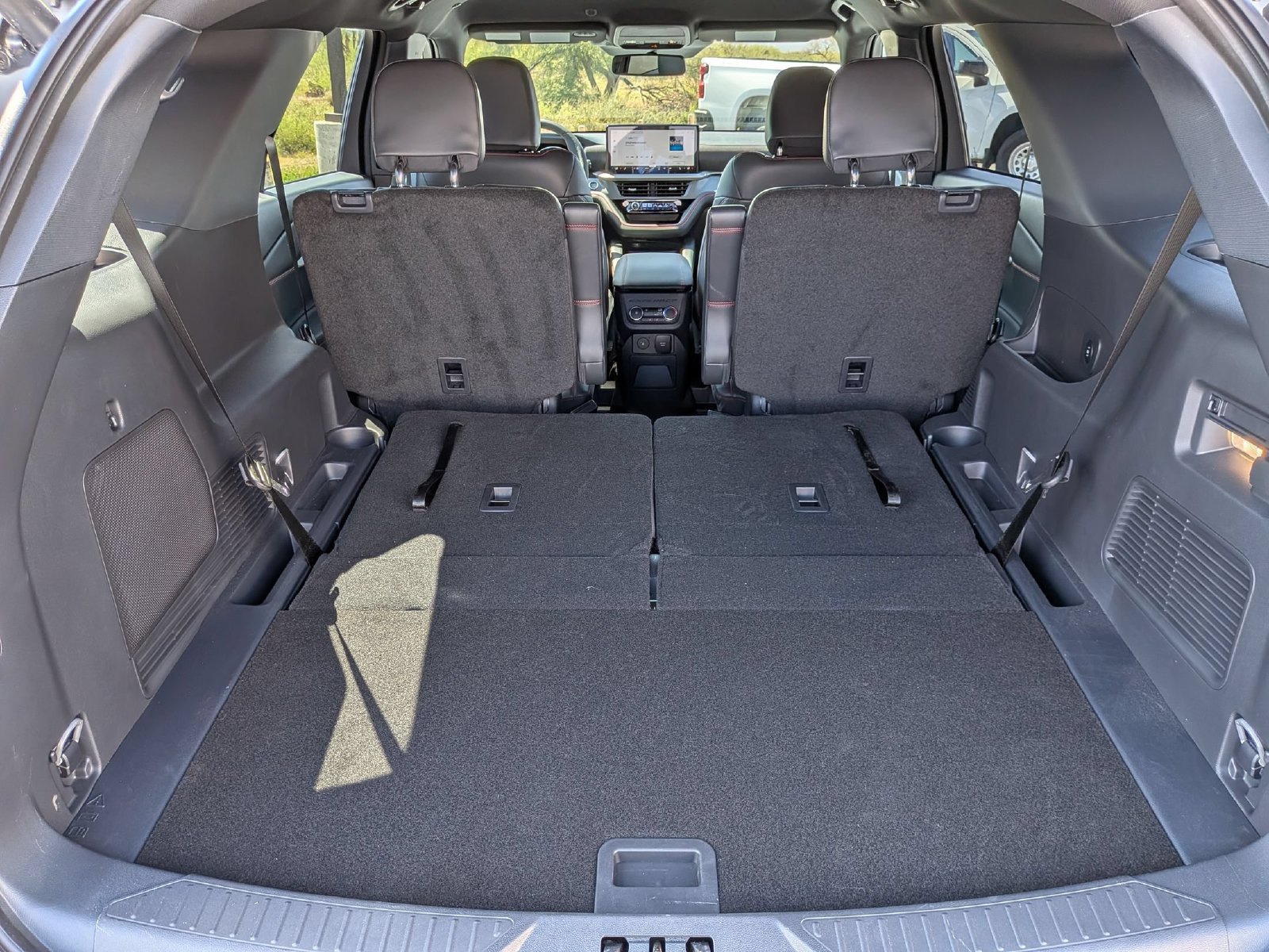 New 2026 Ford Explorer ST-Line w/ ST-Line Street Pack RWD image 6