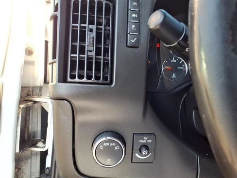 Used 2020 Chevrolet Express 3500 w/ Power Convenience Package image 17