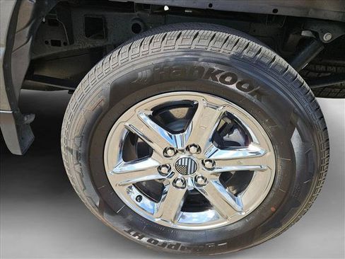 Used 2025 Ford F150 XLT w/ Equipment Group 302A MID RWD image 24