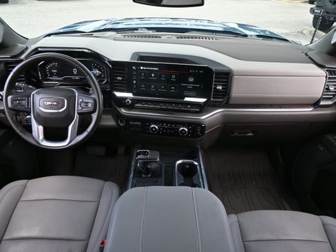 Used 2024 GMC Sierra 1500 SLT w/ SLT Premium Plus Package AWD/4WD image 29