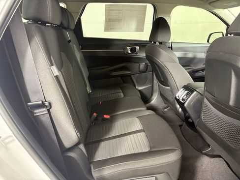 New 2026 Kia Sorento LX image 14