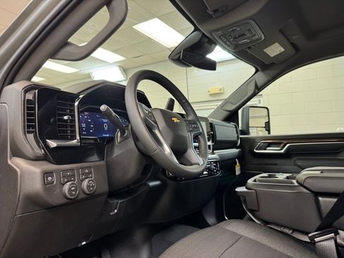 New 2026 Chevrolet Silverado 3500 LT AWD/4WD image 14