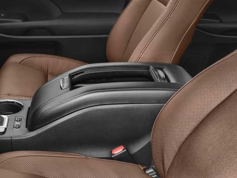 Used 2017 Toyota Highlander Limited Platinum image 11