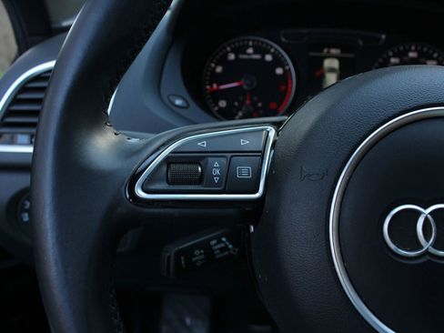 Used 2018 Audi Q3 2.0T Premium AWD/4WD image 30