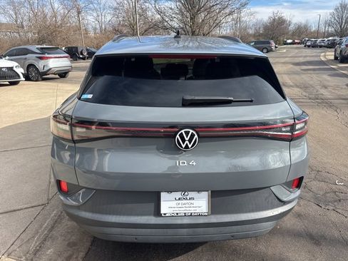 Used 2023 Volkswagen ID.4 Pro image 4