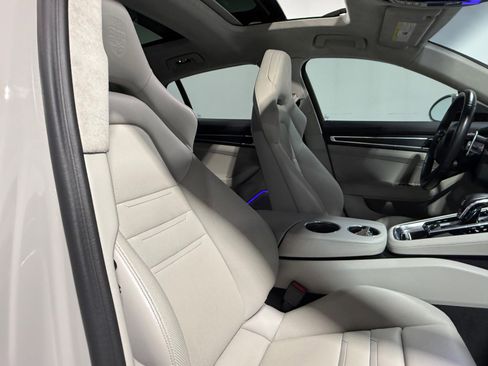 Used 2022 Porsche Panamera GTS image 58