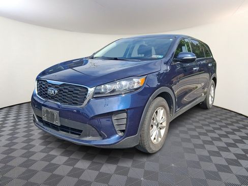Used 2019 Kia Sorento AWD V6 image 3