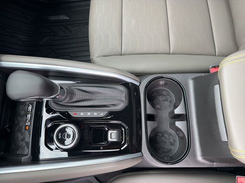 New 2026 Chevrolet Colorado ZR2 w/ Technology Package image 18