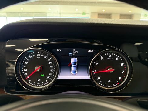 Used 2017 Mercedes-Benz E 300 4MATIC image 15