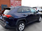 Used 2021 Toyota RAV4 XLE image 3