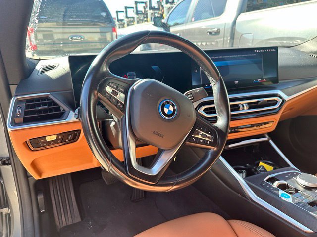 Used 2023 BMW i4 eDrive35 w/ Parking Assistance Package RWD image 10