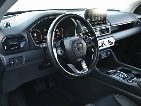 Used 2023 Honda Pilot EX-L image 18