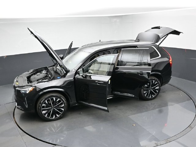 New 2026 Volvo XC90 T8 Plus AWD/4WD image 53
