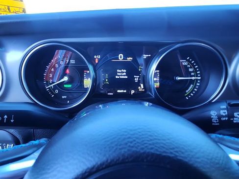 Used 2022 Jeep Wrangler Unlimited Rubicon 4xe AWD/4WD image 27