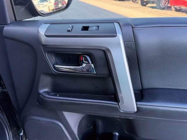 Used 2021 Toyota 4Runner Limited AWD/4WD image 20