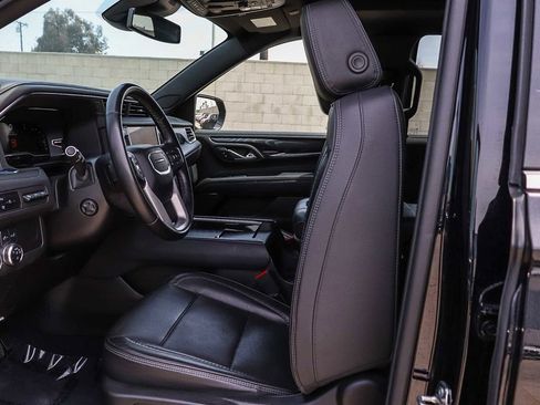 Used 2023 GMC Yukon Denali RWD image 20