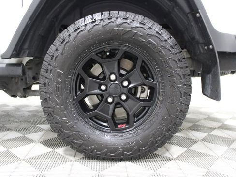 Used 2020 Jeep Gladiator Rubicon AWD/4WD image 44