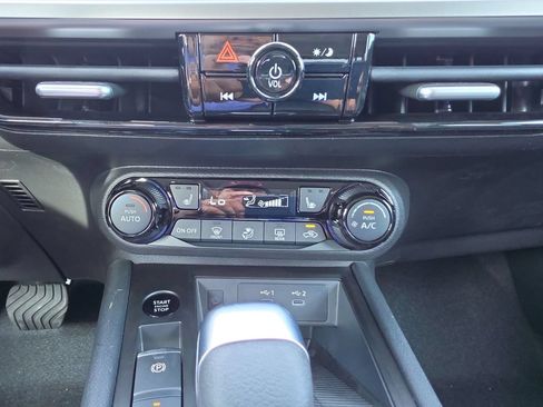 New 2026 Nissan Kicks SV w/ SV Premium Package FWD image 20