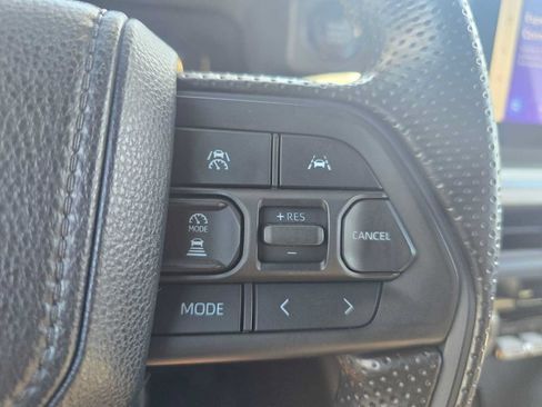 Used 2024 Toyota Tacoma SR5 AWD/4WD image 30