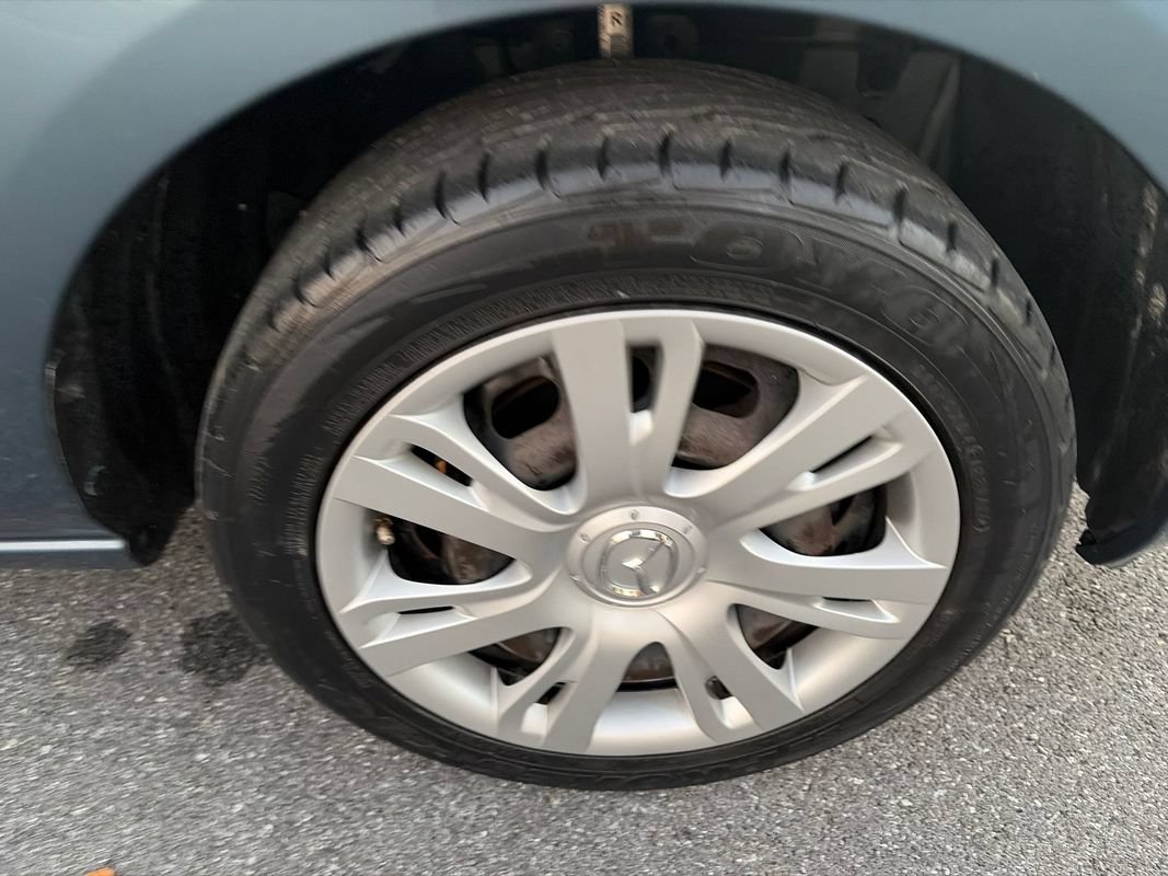 Used 2014 MAZDA MAZDA2 Sport FWD image 27