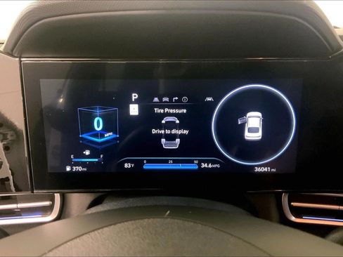 Used 2025 Hyundai Elantra SEL FWD image 20