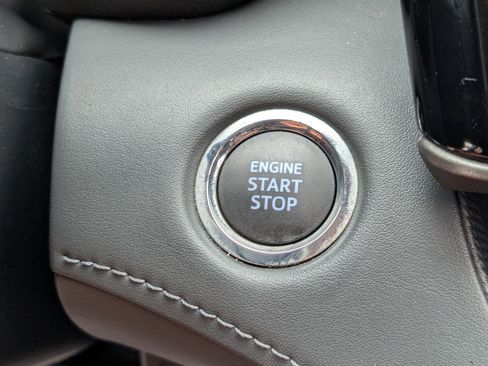 Used 2022 Toyota Highlander LE image 31