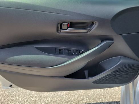 Used 2026 Toyota Corolla LE FWD image 8