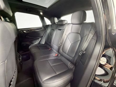 Certified 2024 Porsche Macan w/ Premium Plus Package AWD/4WD image 26