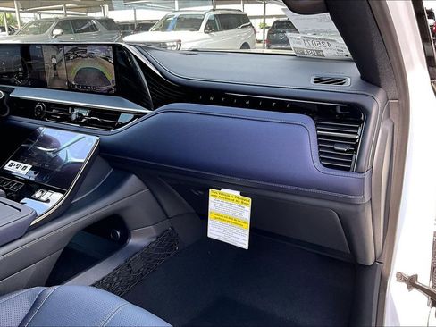 New 2026 INFINITI QX80 4WD image 23