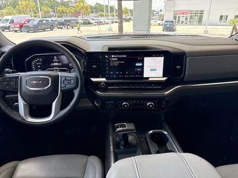 Used 2025 GMC Sierra 1500 SLT w/ SLT Premium Plus Package AWD/4WD image 28