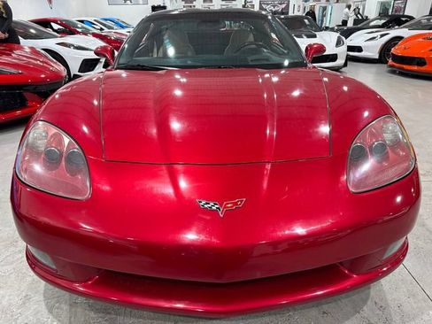 Used 2005 Chevrolet Corvette Coupe w/ Preferred Equipment Group RWD image 8