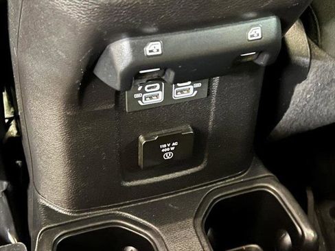 Certified 2021 Jeep Gladiator Overland w/ Cold Weather Group image 20