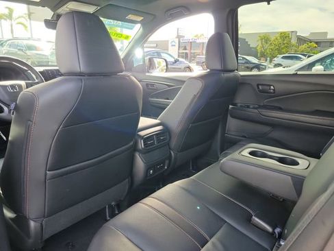 Certified 2025 Honda Passport TrailSport image 15