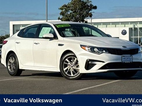 Used 2019 Kia Optima LX FWD image 1
