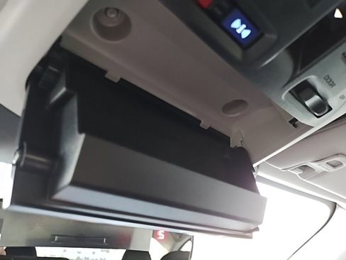 New 2025 Subaru Legacy Premium image 36