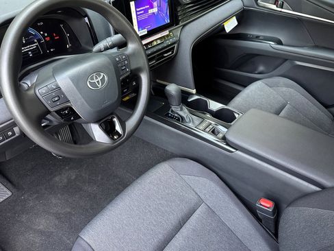 New 2026 Toyota Camry LE image 10