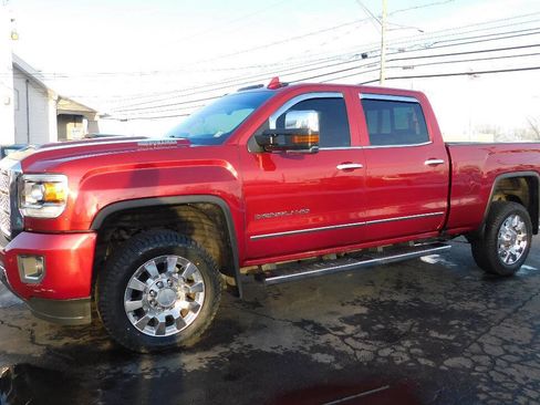 Used 2018 GMC Sierra 2500 Denali w/ Duramax Plus Package image 12