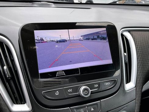 Used 2023 Chevrolet Malibu LT FWD image 21