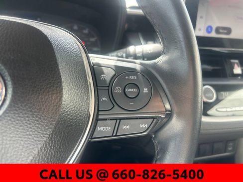 Used 2025 Toyota Corolla Cross LE FWD image 17